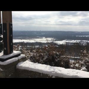 Meet your Posher, Dontay